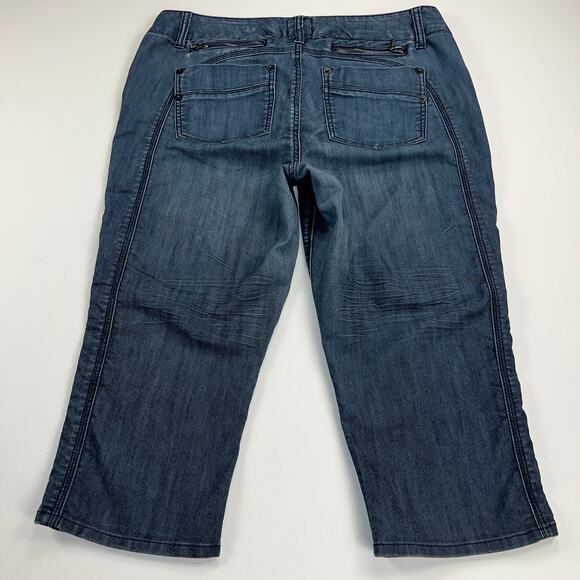 Torrid Denim Mid Rise Capri Jeans Medium Wash Whiskering Size 14 - Picture 8 of 10